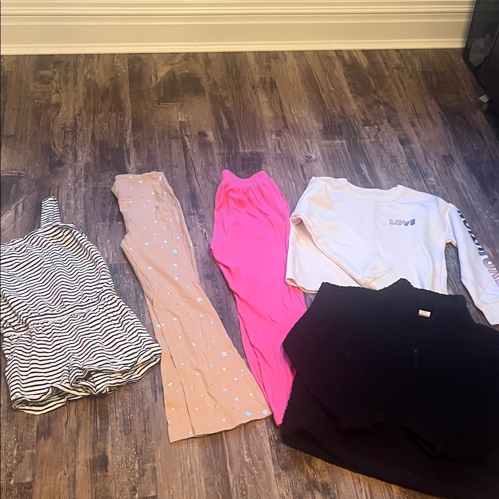 GAP Kids 5 pieces Tops & Bottoms size M (8)